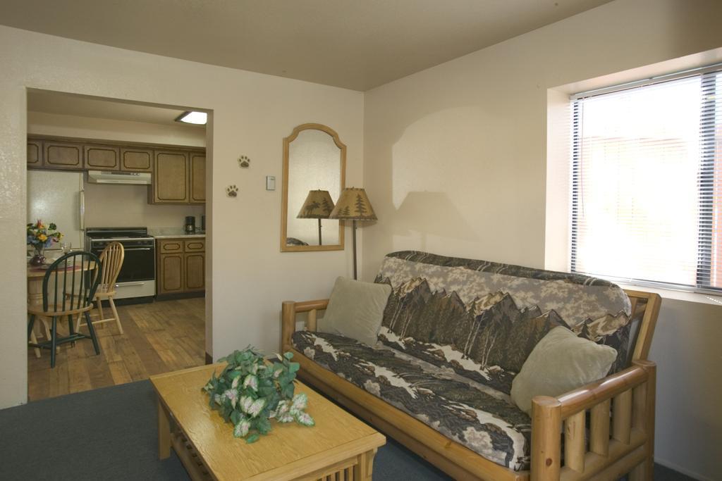 Big Bear Lakefront Lodge Exterior photo